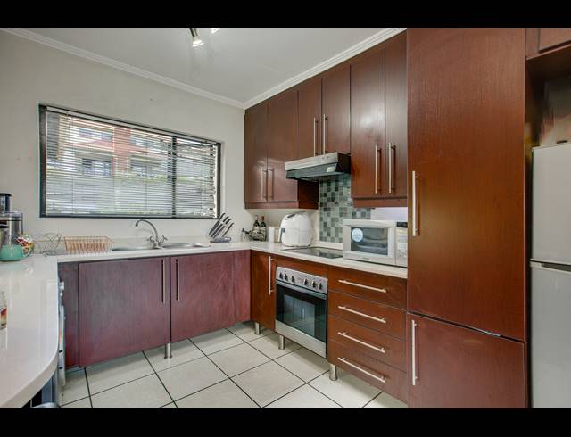 1 BEDROOM APARTMENT BLOCK FOR SALE IN SUNNINGHILL
